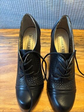 Audrey Brooke Black Perforated Lace-Up Women's Heels - 6M